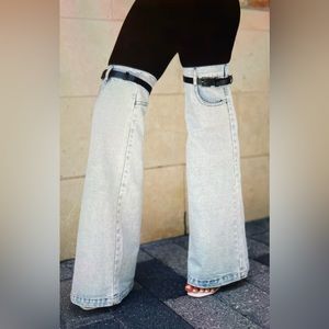 Denim Flare Legging. Size Medium. Not for big thighs. Size petite did not fit me